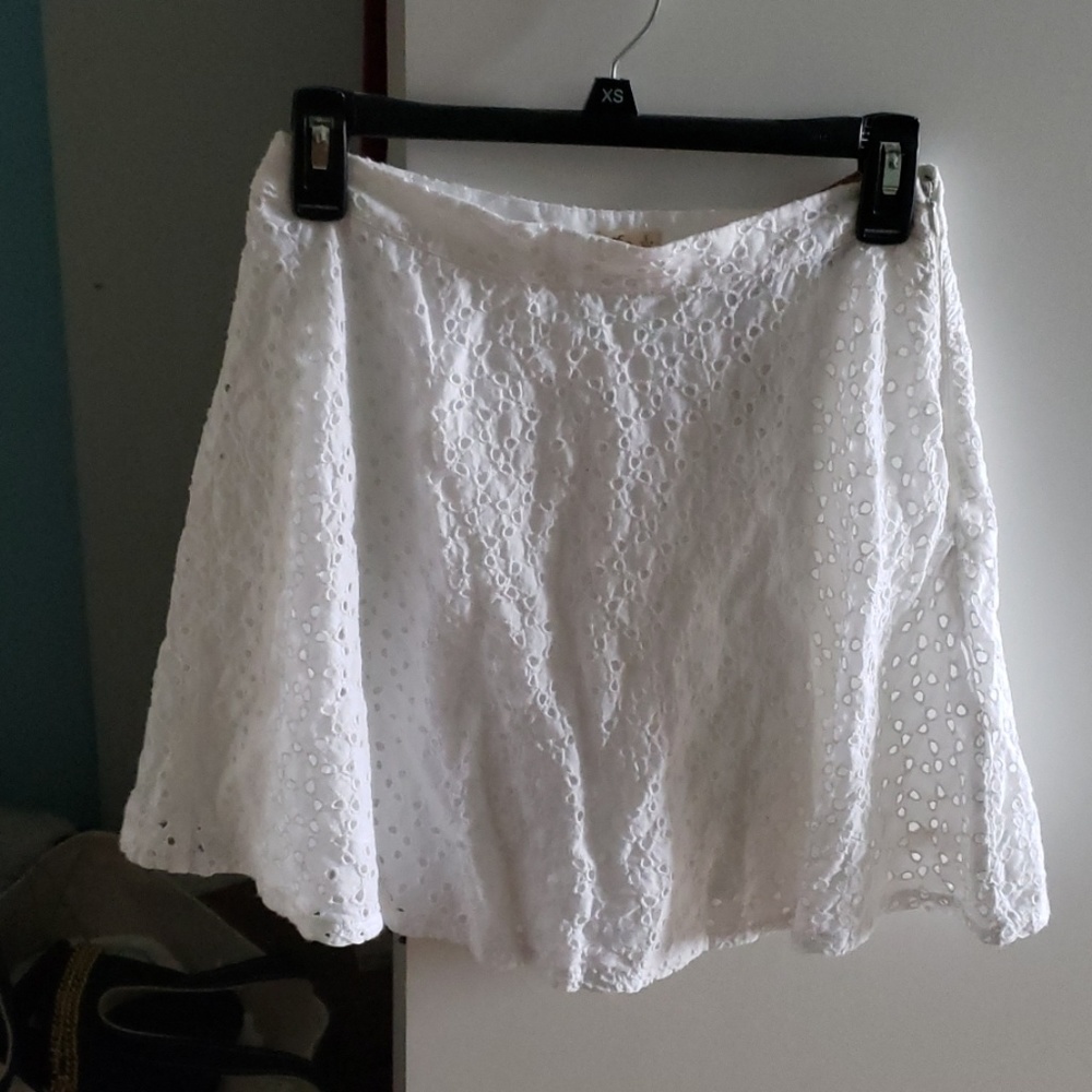 Patterned White Skirt